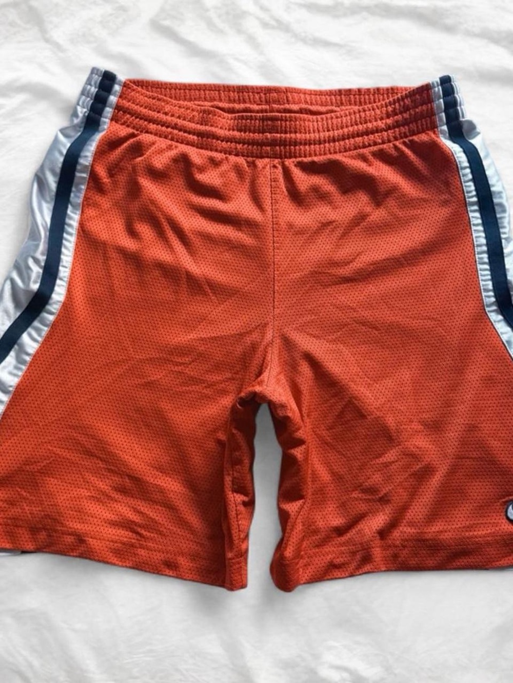 NIKE Vintage Y2K Men’s Orange mesh basketball shorts size M